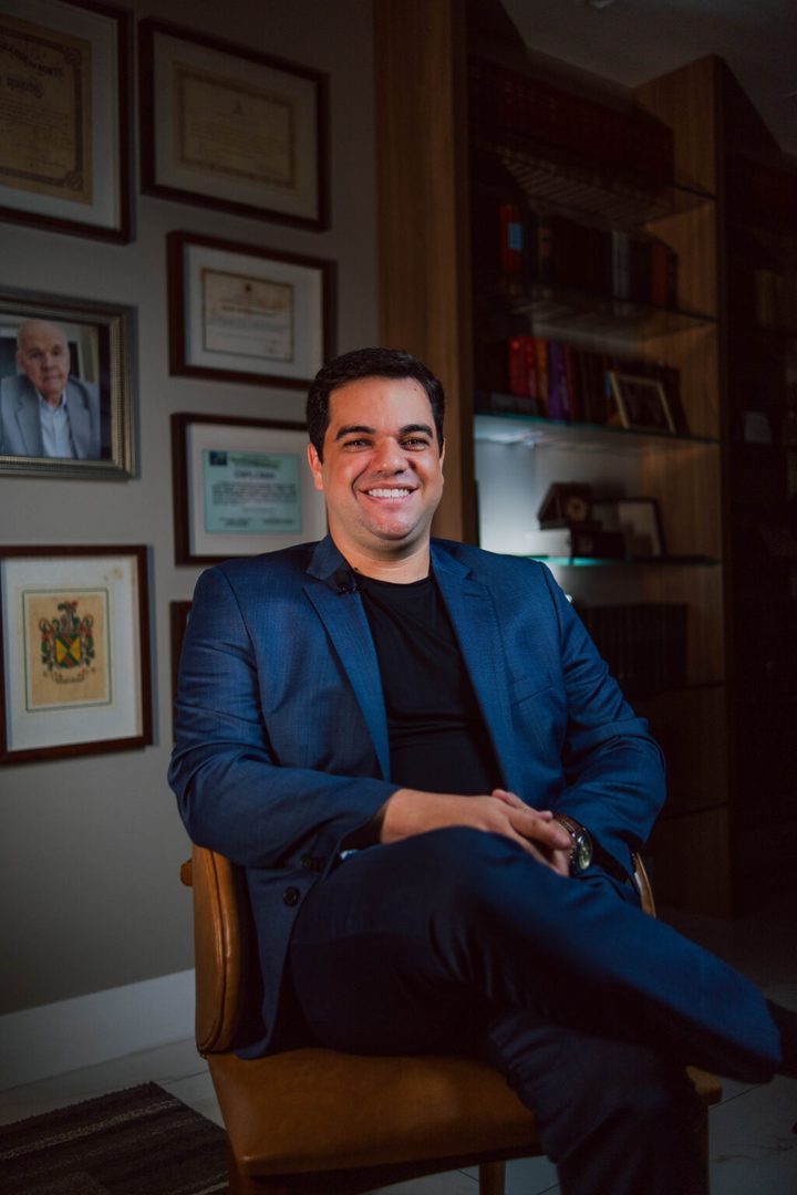 Dr. Danyel Furtado